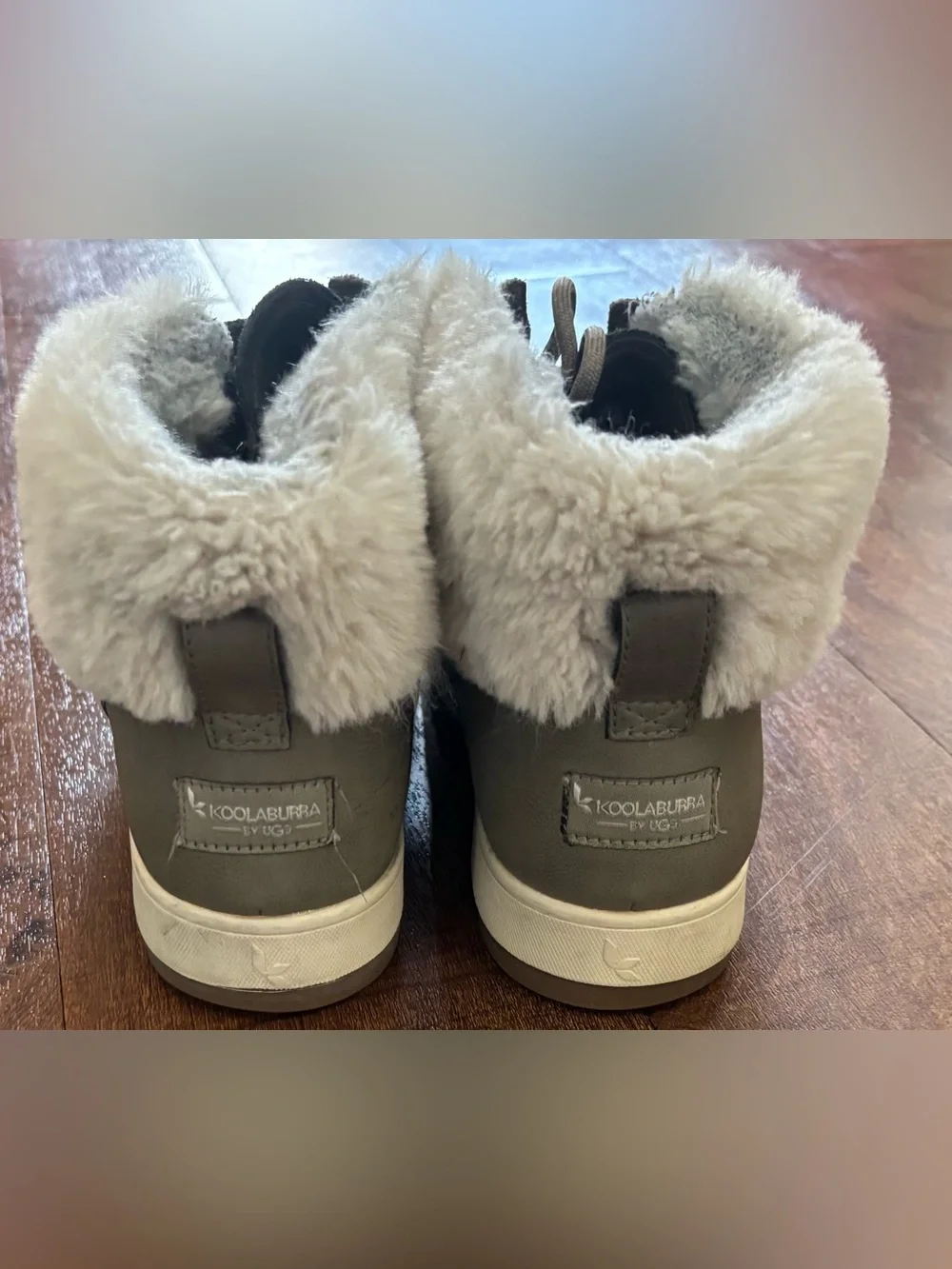 kookaburra by ugg tynlee lace up winter boots for women size 9